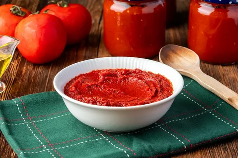 رب گوجه فرنگی ارگانیک کاملاً خالص و سالم